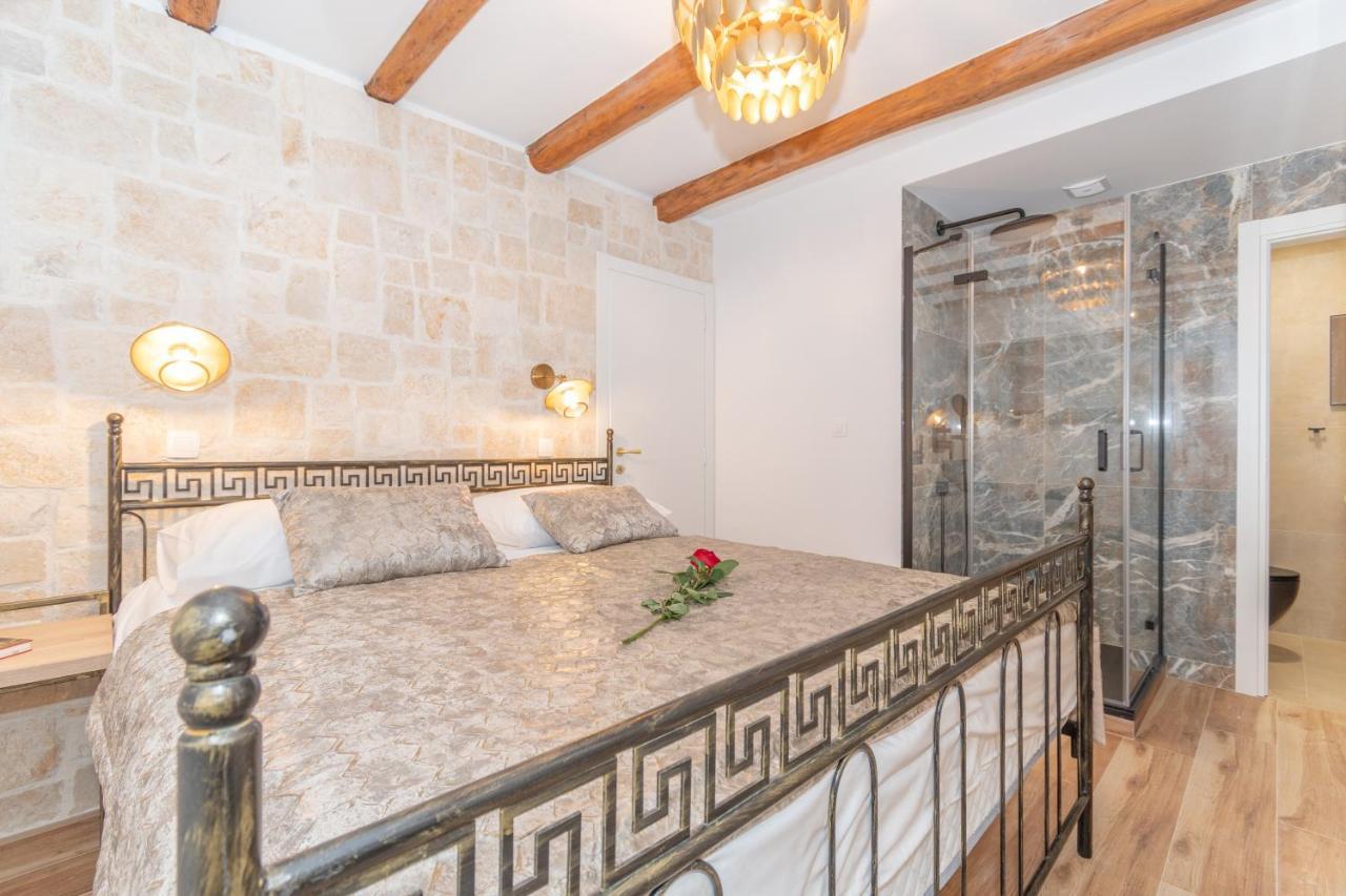 Ivka Makarska - Modern And Luxurious Oldtown Apartament Eksteriør billede