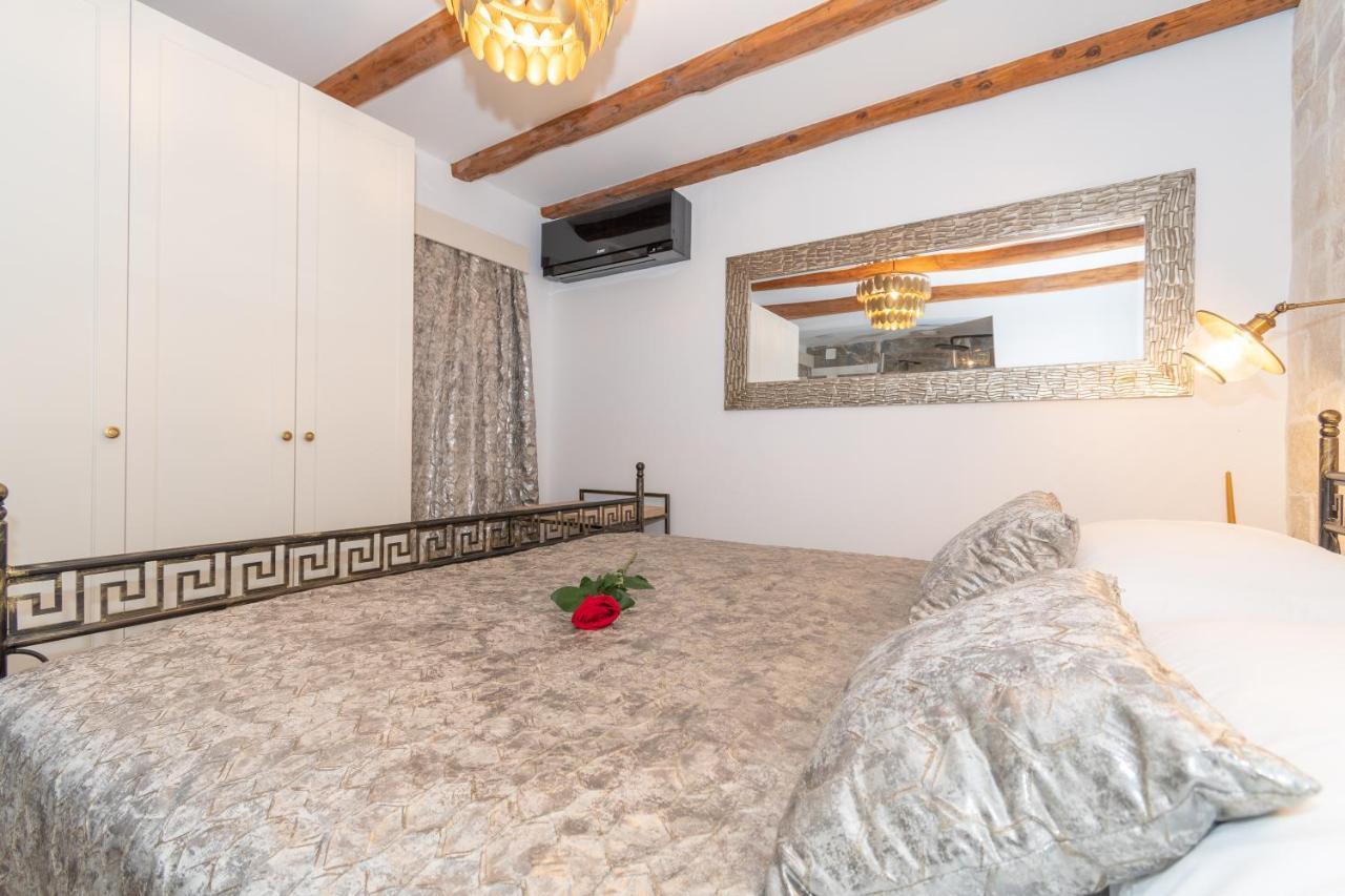 Ivka Makarska - Modern And Luxurious Oldtown Apartament Eksteriør billede